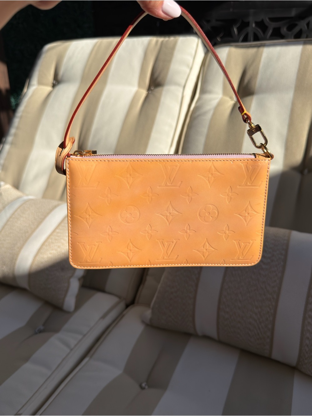 Louis Vuitton Vernis Lexington Pochette Pink Yellow Patent Monogram Shoulder Bag - Picture 8 of 10